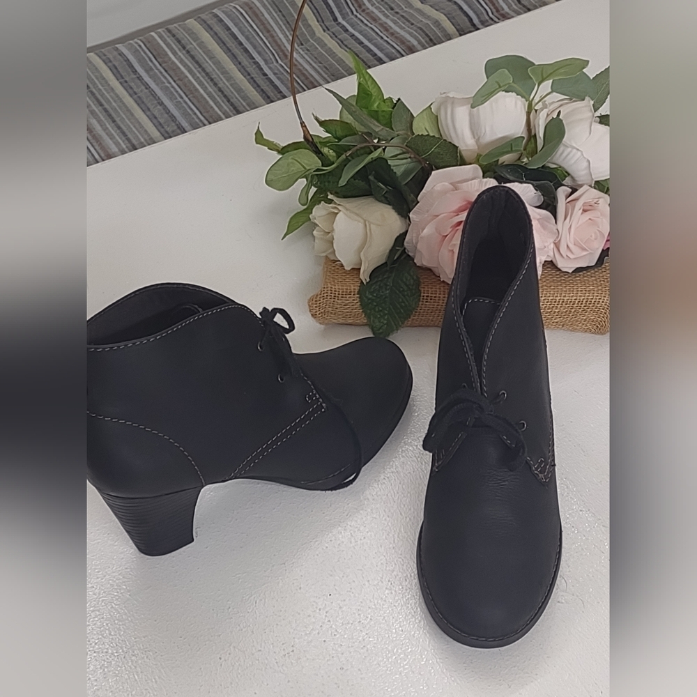Elegant Black Women's Ankle Boots